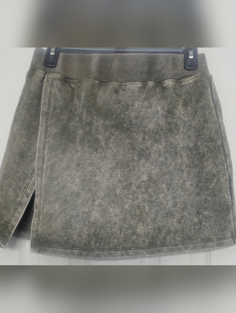 NWT..Pungdra branded gray/olive washed skort features a high-waisted design Med - Picture 2 of 10